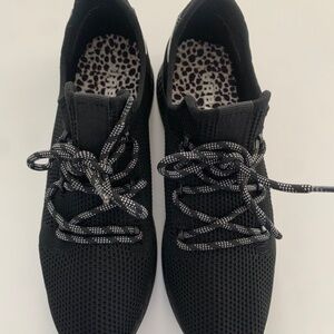 J Slides Black Knit Sneaker Size 9 for a 7.5 foot - NEVER WORN, NEW!